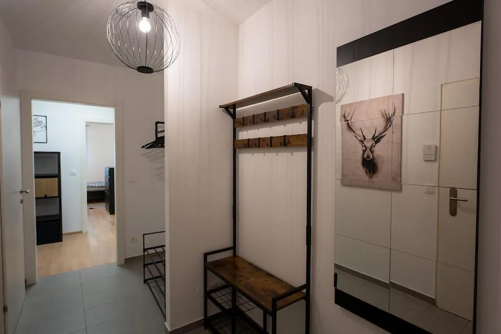 Huge Flat With Terrace & Parking And 3 Bed Rooms Wenen 0*,