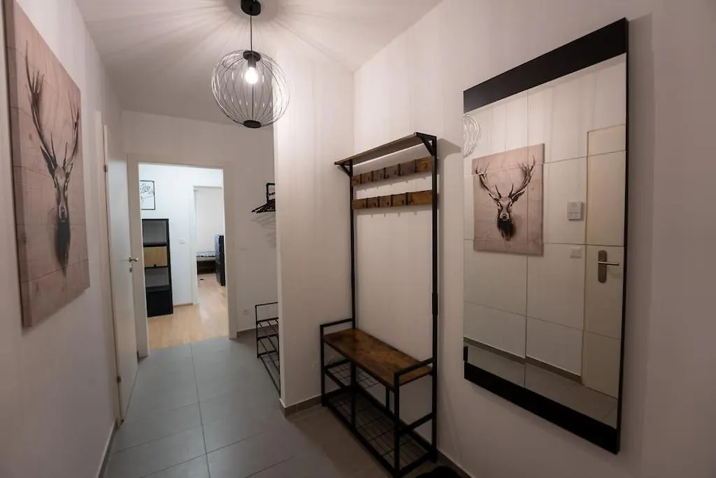 Huge Flat With Terrace & Parking And 3 Bed Rooms Βιέννη