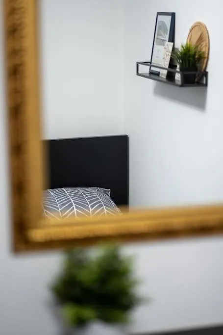 Huge Flat With Terrace & Parking And 3 Bed Rooms Wenen Appartement