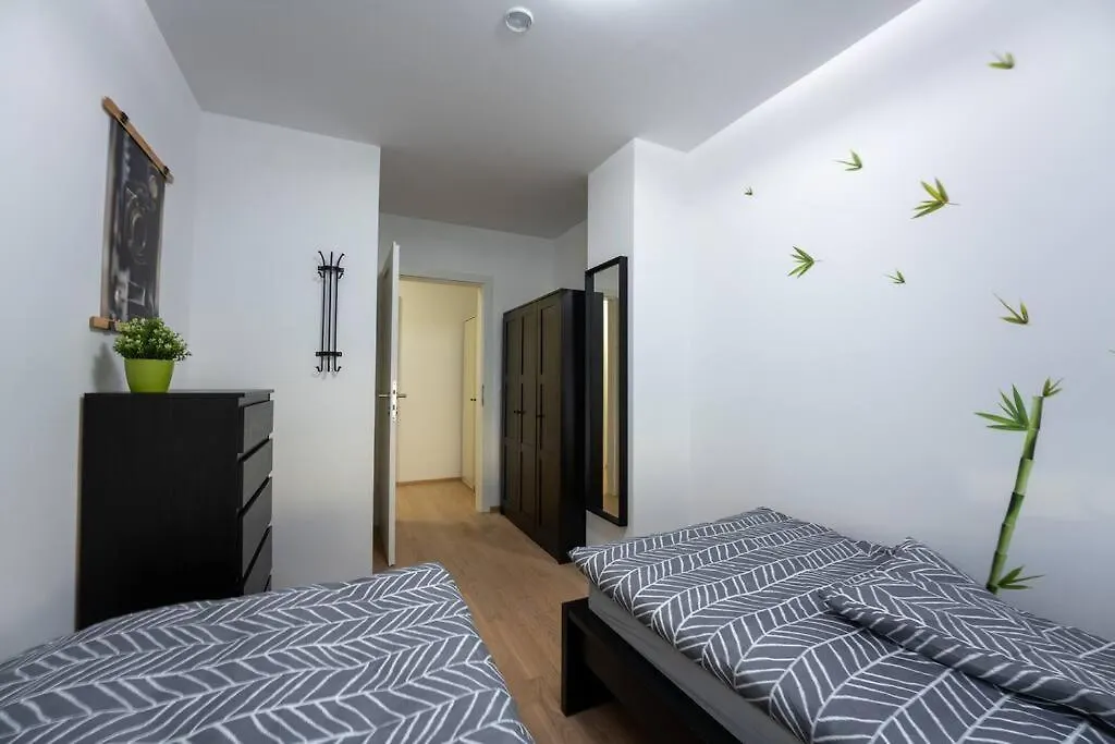 Huge Flat With Terrace & Parking And 3 Bed Rooms Wenen Oostenrijk